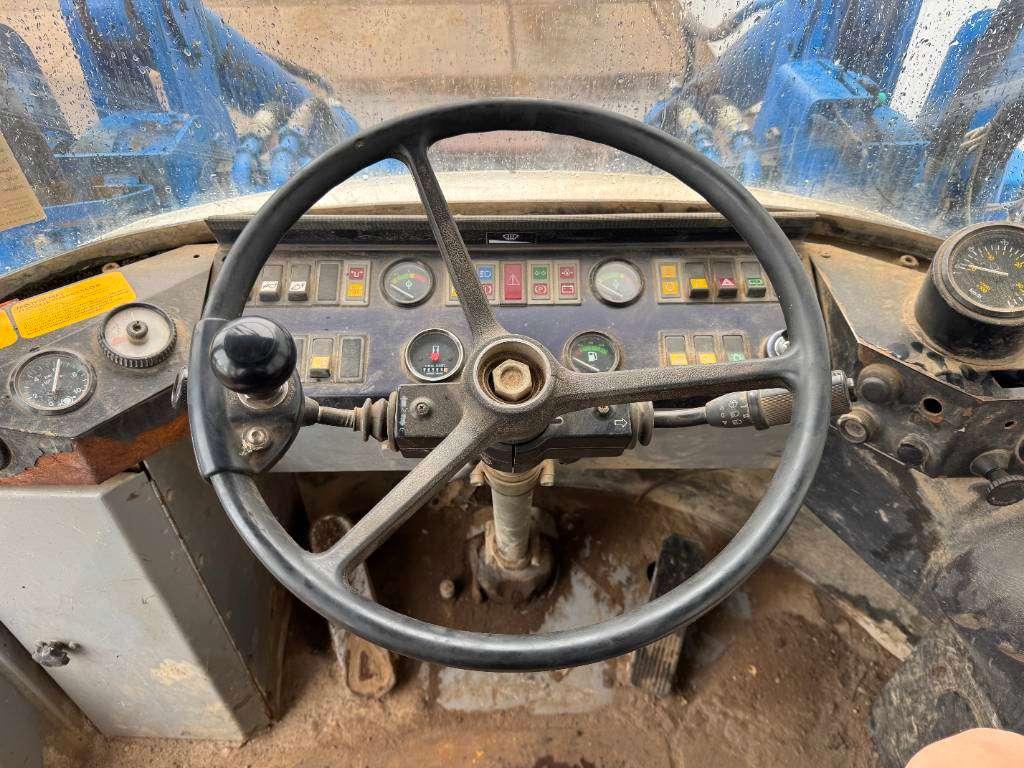 Volvo BM4400 - 3rd Function / 2 Buckets Included! Photo 10