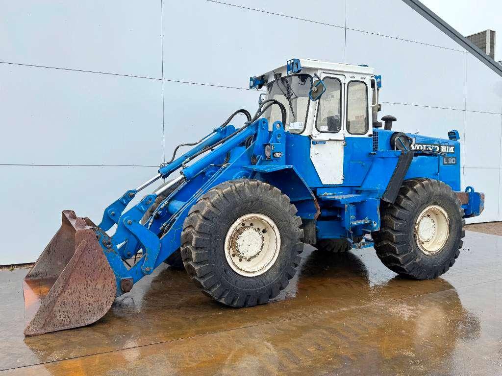 Volvo BM4400 - 3rd Function / 2 Buckets Included! Photo 3