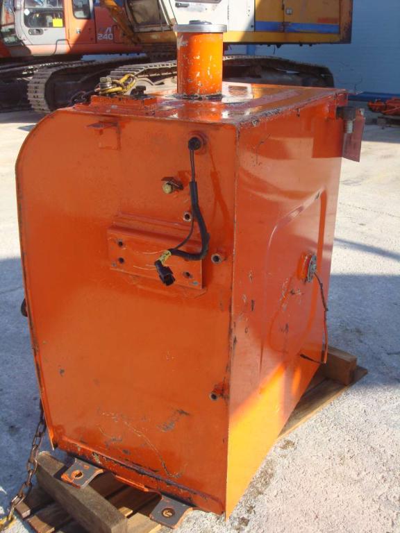 Réservoir de carburant pour ZAXIS 210-3  E 240-3 Photo 5