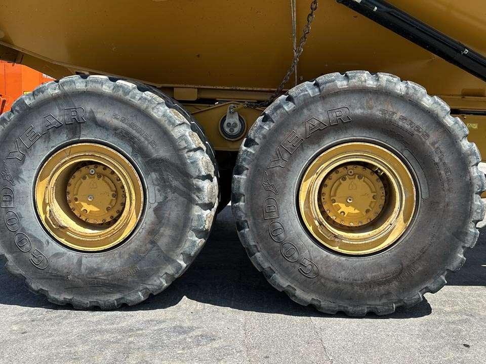 Caterpillar 745C 6X6 Photo 12
