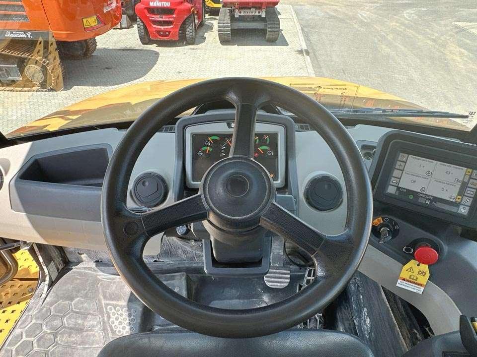 Caterpillar 745C 6X6 Photo 20