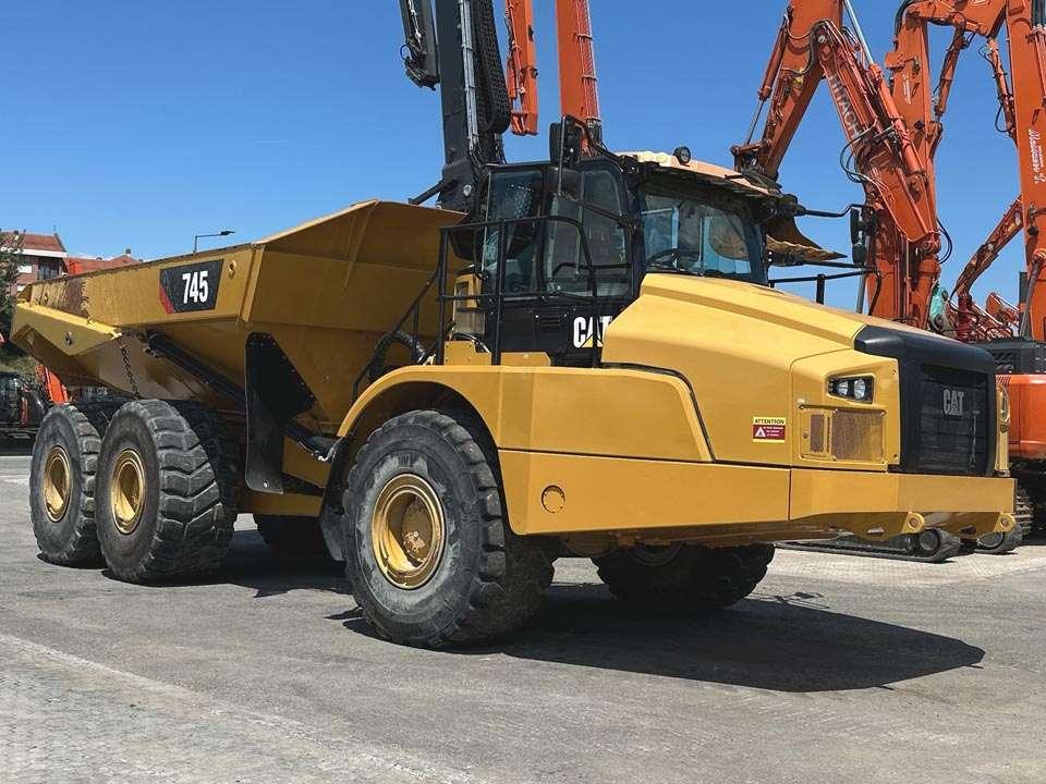 Caterpillar 745C 6X6 Photo 21