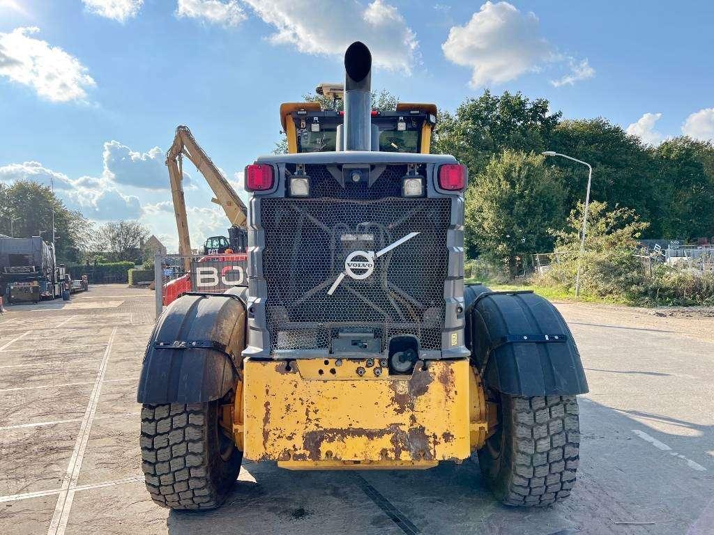 Volvo G946B 6x6 AWD - EPA Certified Photo 3