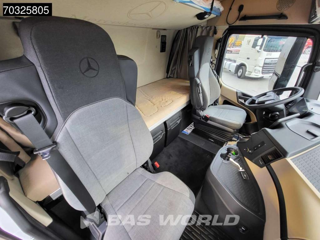 Mercedes-Benz Actros 1845 4X2 BigSpace 2xTanks Navi Photo 26