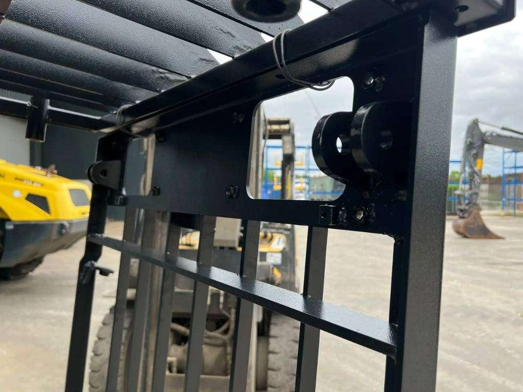 Caterpillar 349D Guard Photo 6