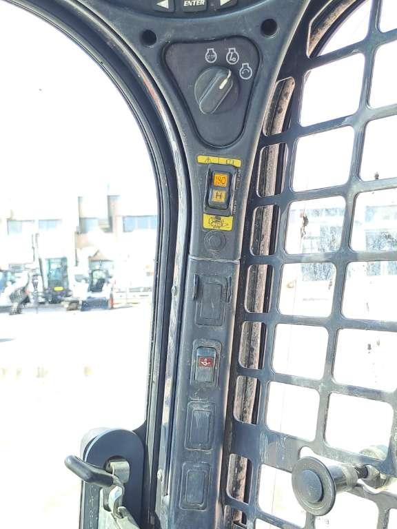 Bobcat T450J Photo 15
