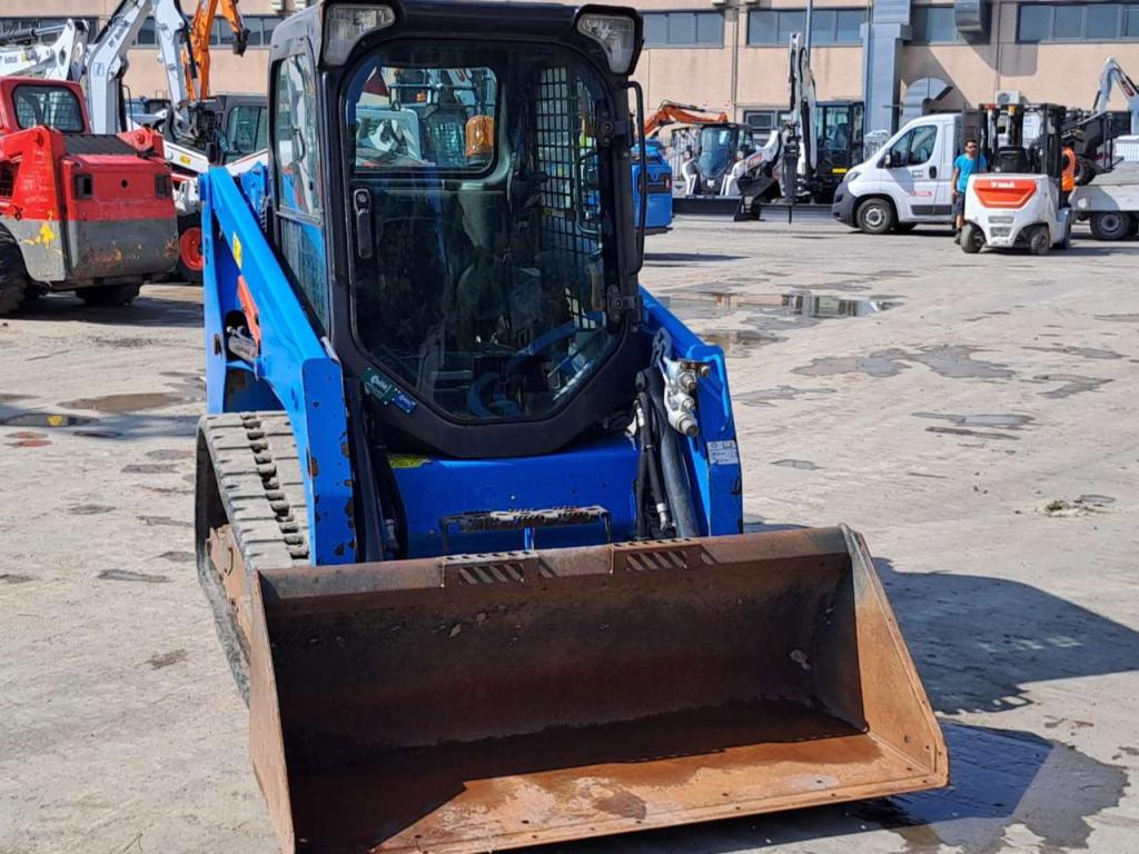 Bobcat T450J Photo 8