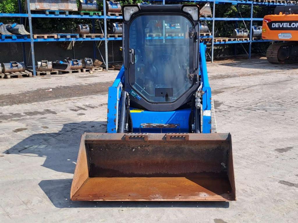 Bobcat T450J Photo 9