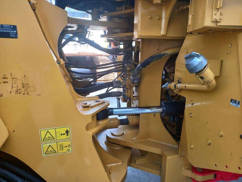 Caterpillar 980 (Abu Dhabi) Photo 10