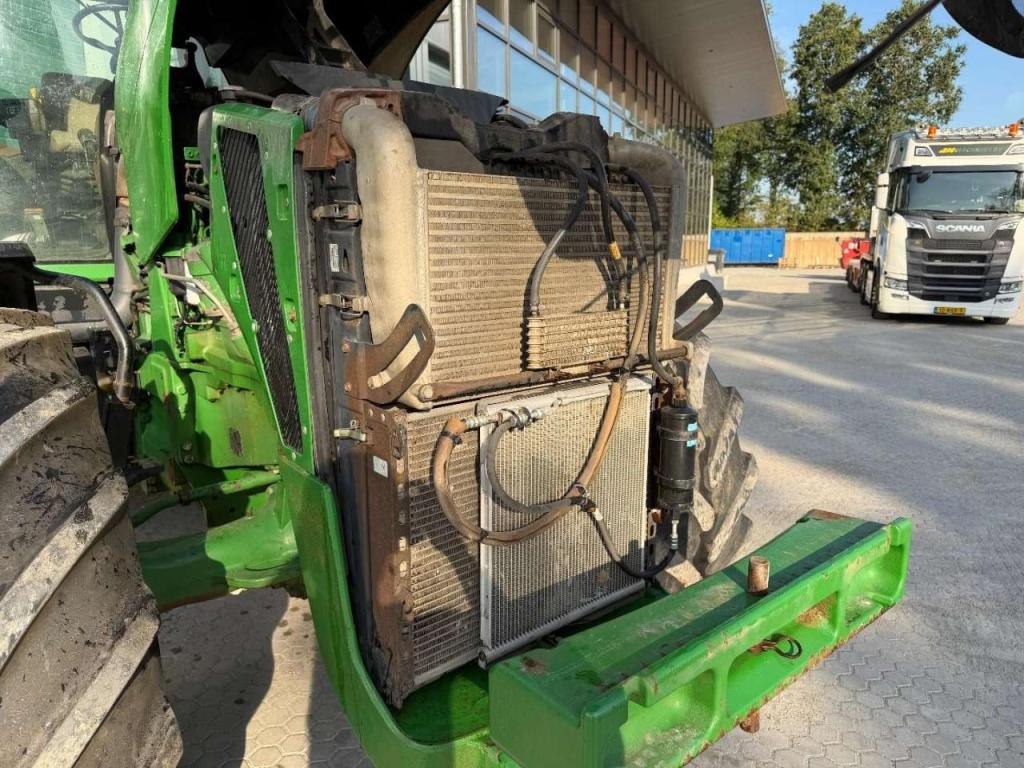John Deere 8230 PowerShift - NO TLS Photo 17