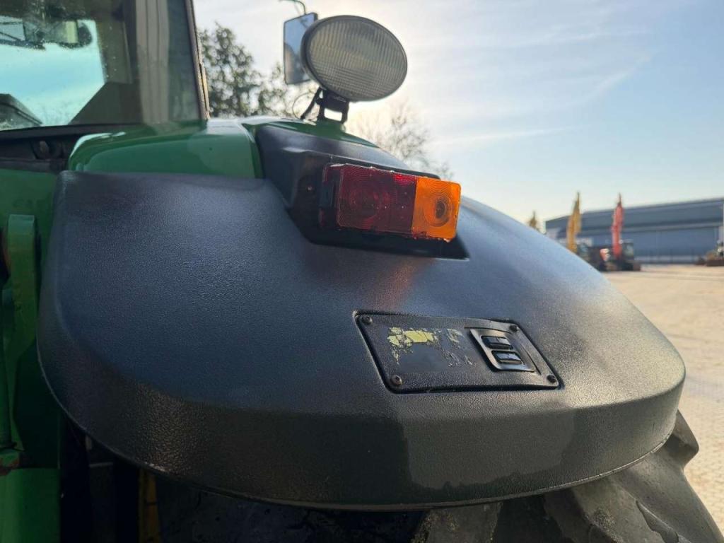 John Deere 8230 PowerShift - NO TLS Photo 30