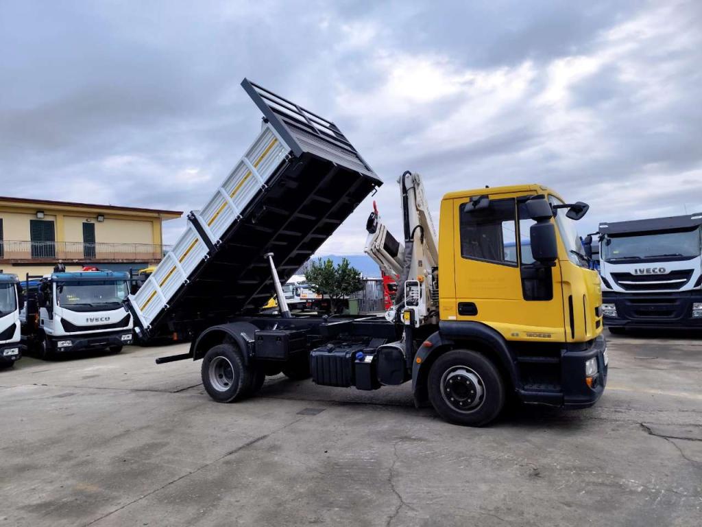 Iveco EUROCARGO 120E28P Photo 12
