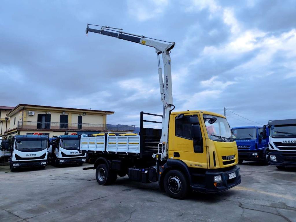 Iveco EUROCARGO 120E28P Photo 19