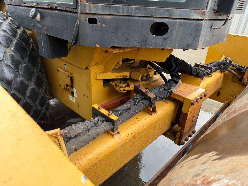 Caterpillar CS76 XT Photo 14