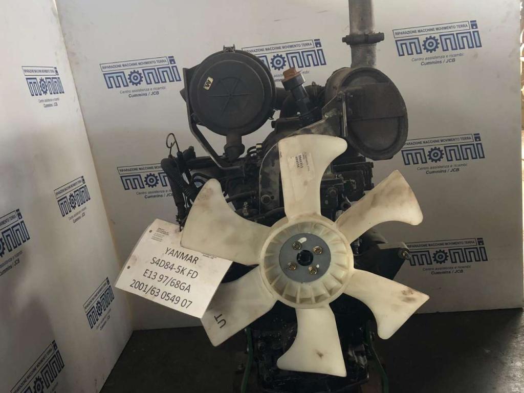 Yanmar S4D84 Photo 1