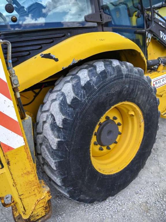 Volvo BL71 Photo 23