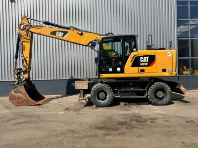 Caterpillar M316F Mobile excavator Photo 1