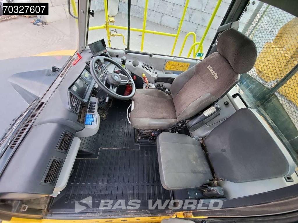 Komatsu HM300-3 Photo 25