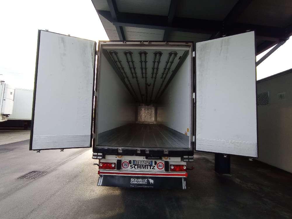 Schmitz FRIGO TRASPORTO CARNE Photo 6