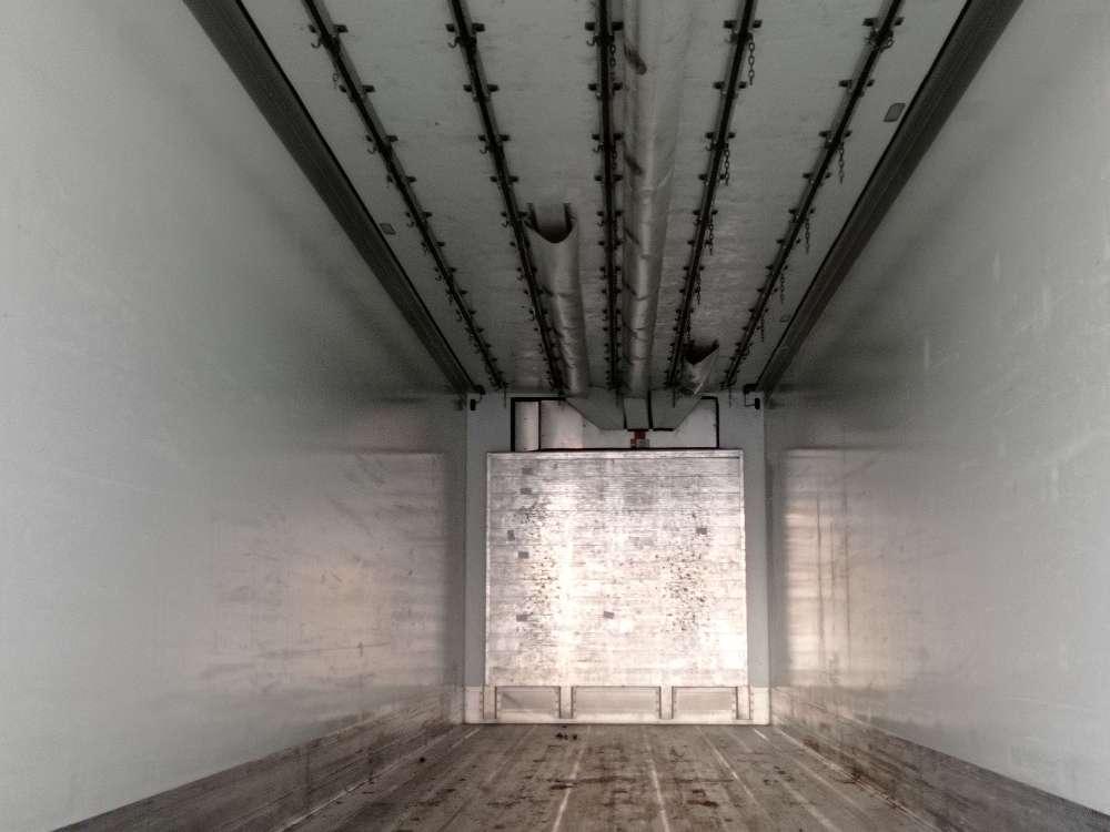 Schmitz FRIGO TRASPORTO CARNE Photo 8
