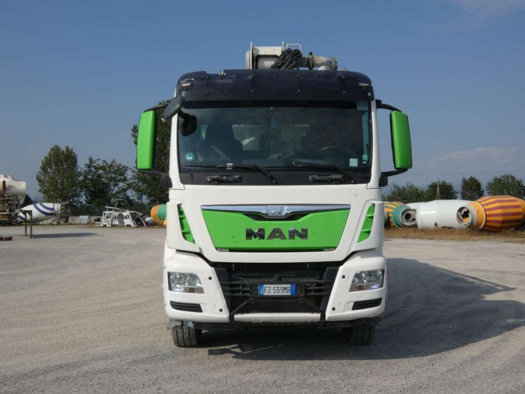 Man TGS 32.400 Photo 5