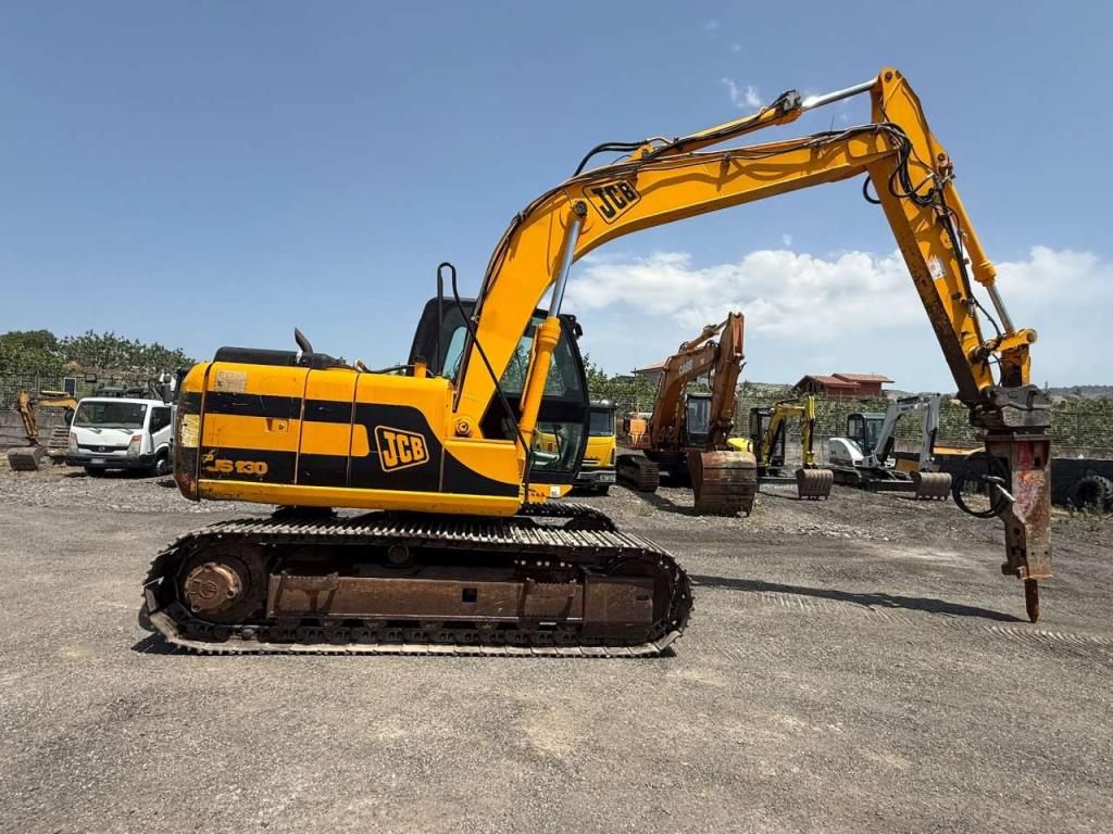 JCB JS130 Photo 1
