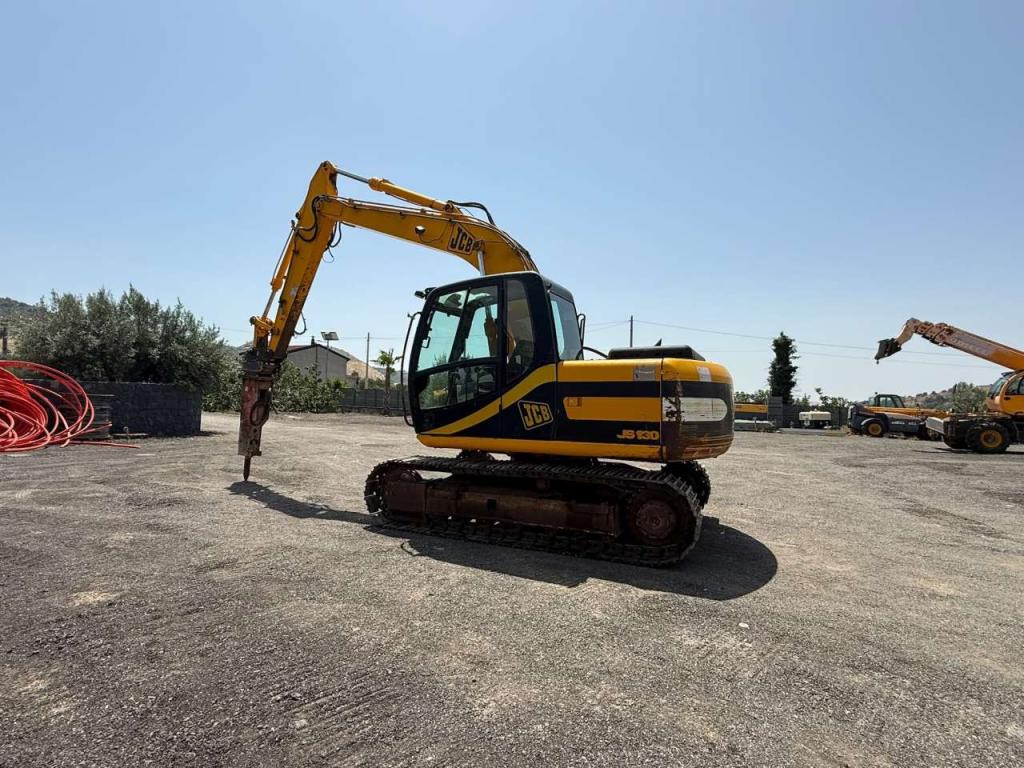 JCB JS130 Photo 7