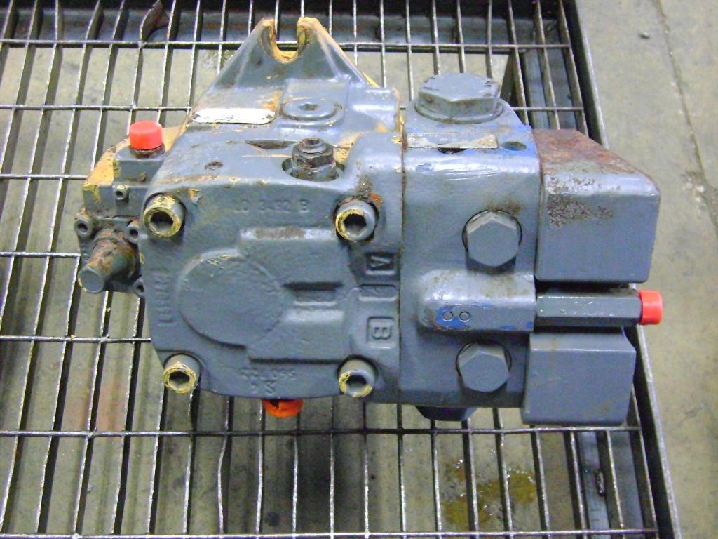 Moteur de traction pour Liebherr 904 Photo 2