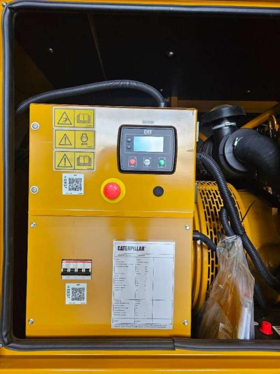 CAT DE65GC - 65 kVA Stand-by Generator Set - DPX-18206 Photo 9