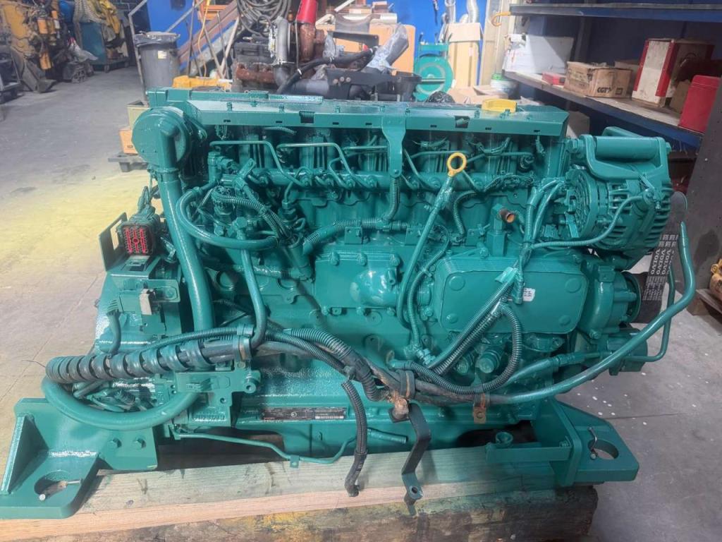 Moteur à combustion pour Volvo D6E EFE3 Photo 1