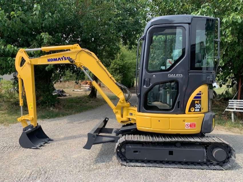 Komatsu PC30MR2 Photo 1