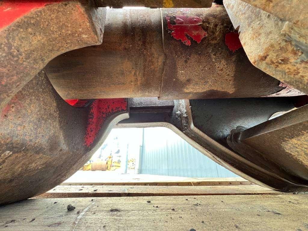 Miller Caterpillar 325 / 329 Geith Photo 11