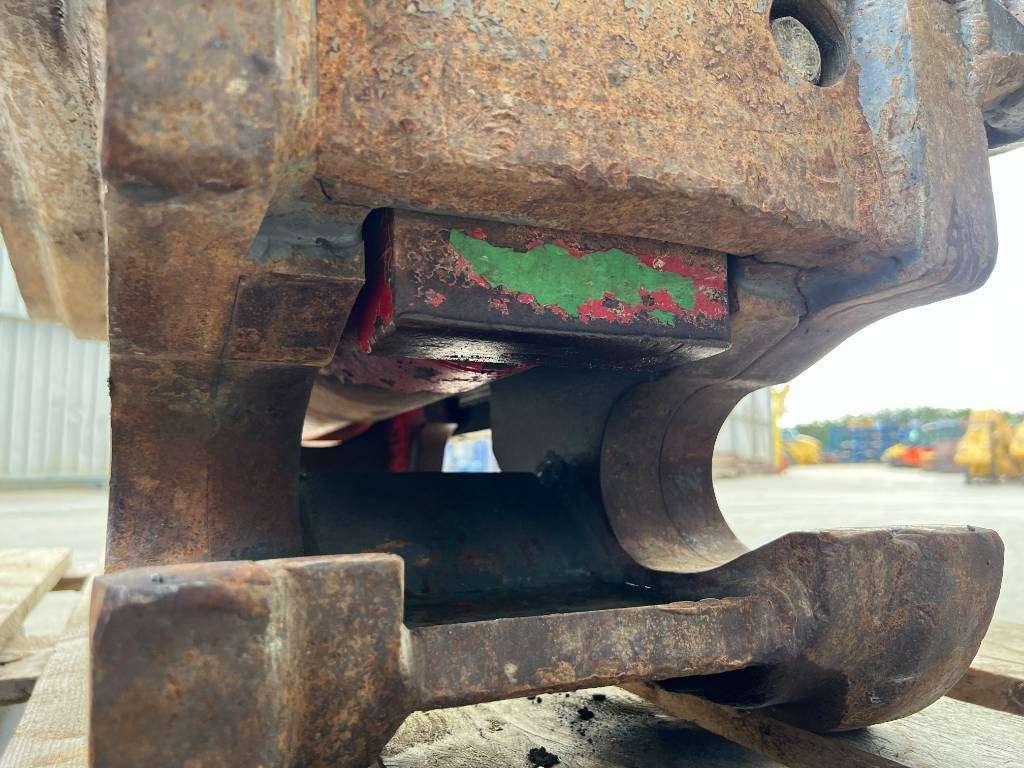 Miller Caterpillar 325 / 329 Geith Photo 13