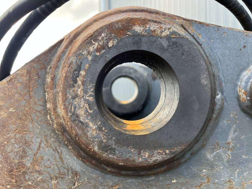 Miller Caterpillar 325 / 329 Geith Photo 15