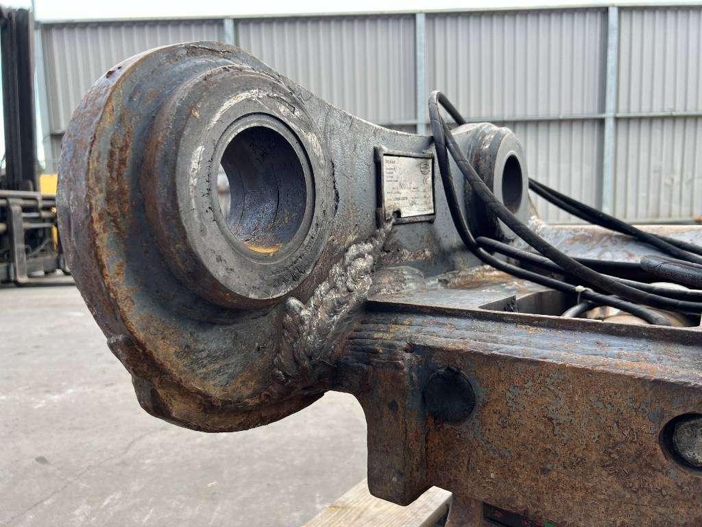 Miller Caterpillar 325 / 329 Geith Photo 18