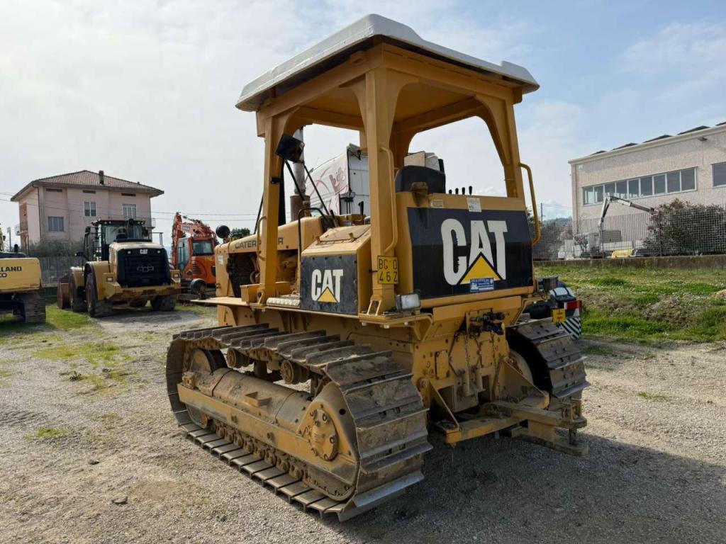 Caterpillar D5VHP Photo 1