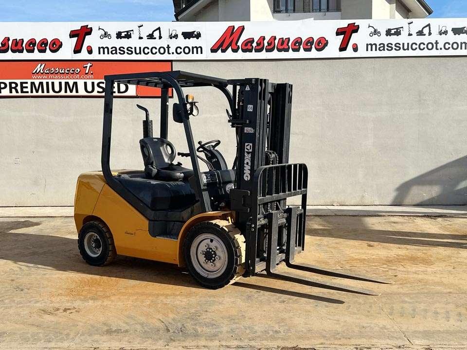 XCMG FD35T Photo 17
