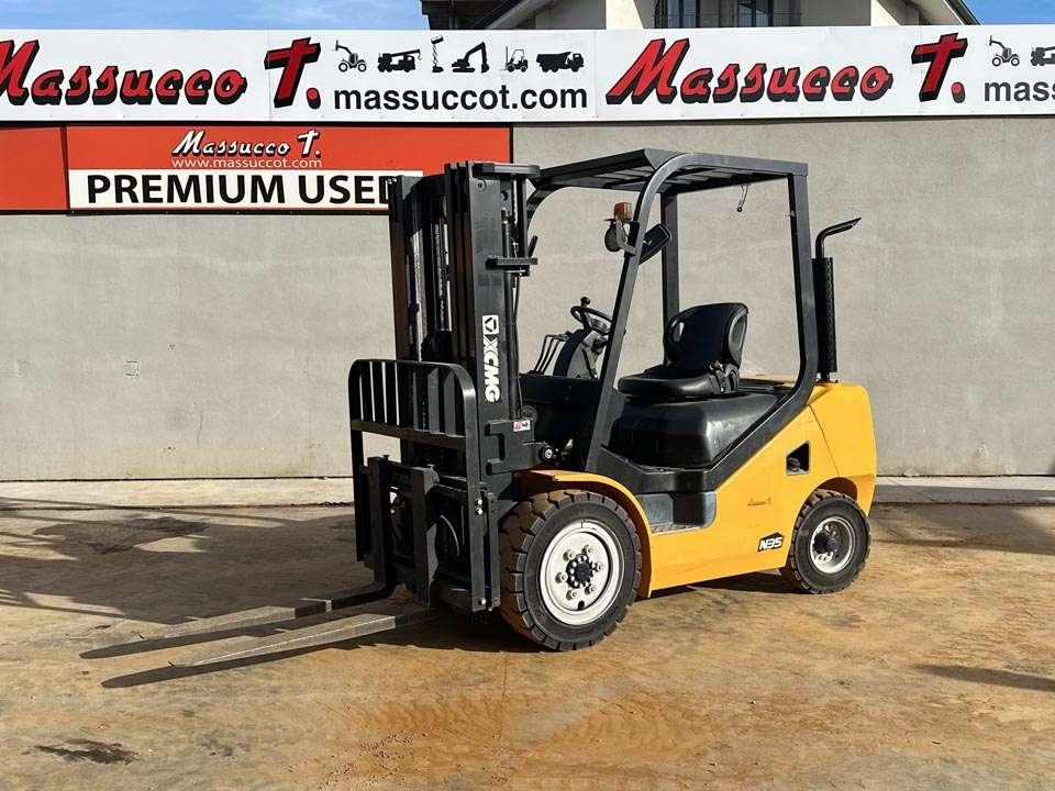 XCMG FD35T Photo 2