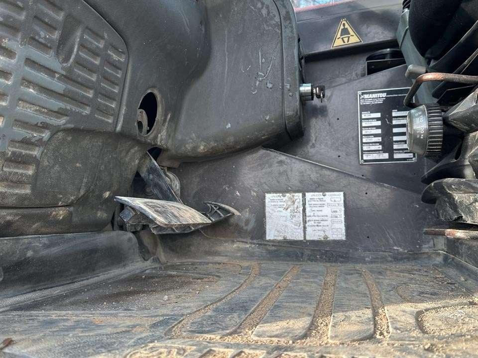 Manitou MRT2540 4x4 Photo 12