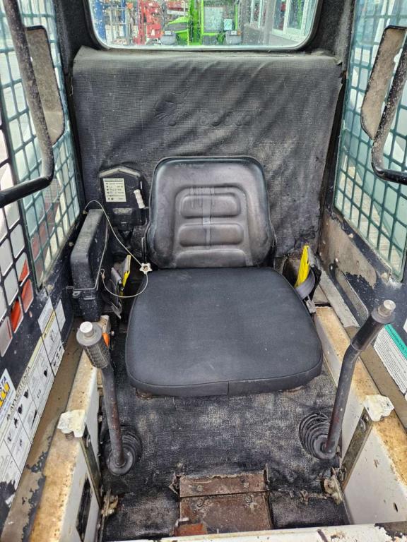 Bobcat 553 Photo 11