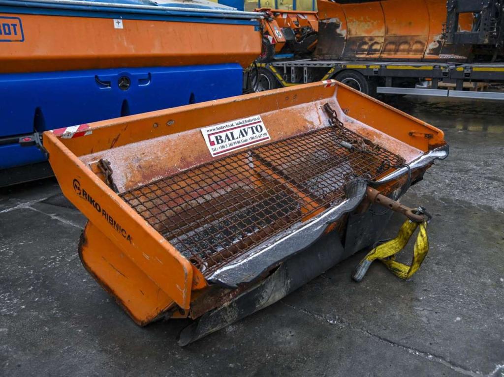 Riko Ribnica rear longitudinal spreader VP12/27 Photo 2