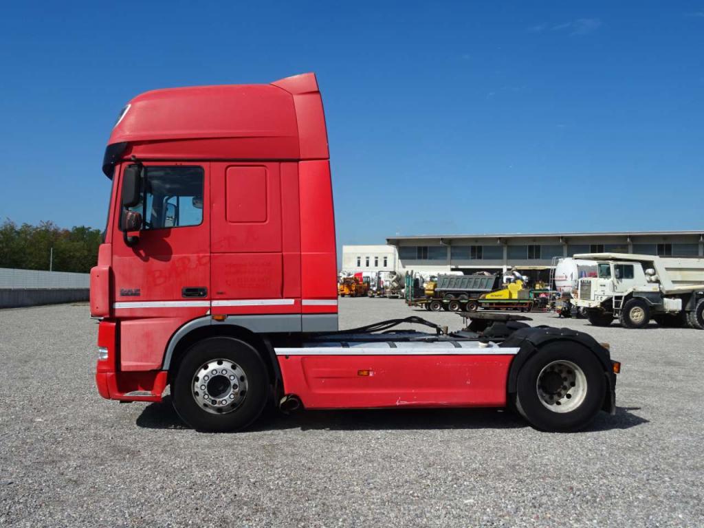 Daf XF105.480 Photo 2