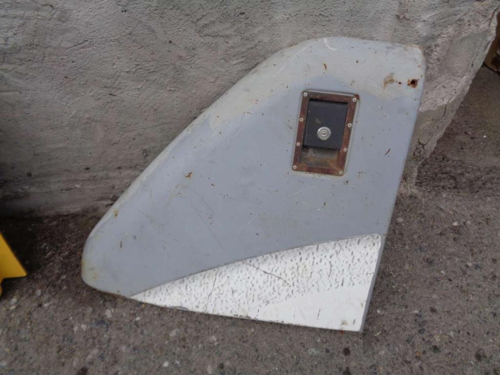 Capot et panneau de carrosserie pour New Holland E 385 Photo 3