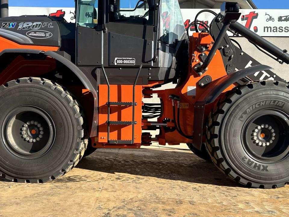 Hitachi ZW180PL-7 Photo 4