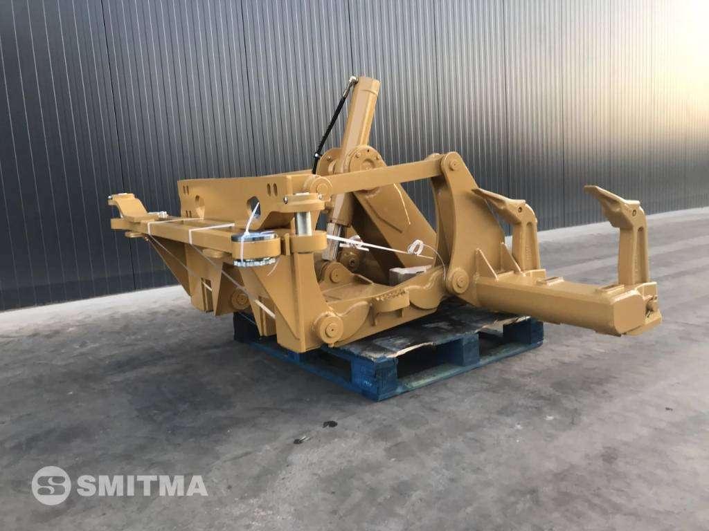 Caterpillar 160M Photo 5