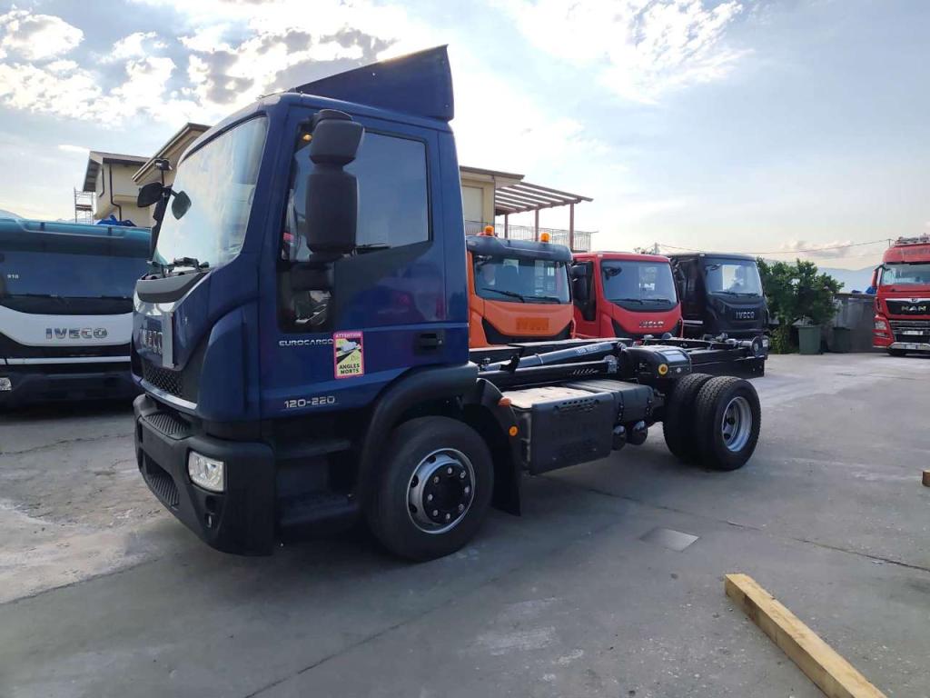 Iveco EUROCARGO CUBE 120-220 Photo 19