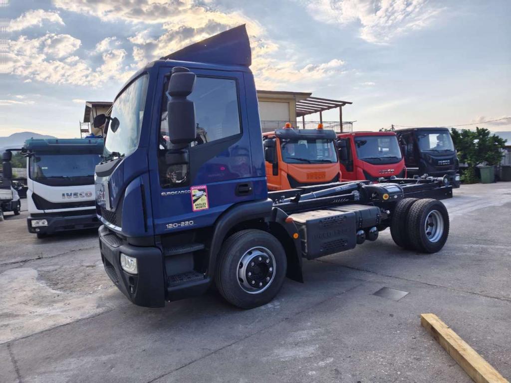 Iveco EUROCARGO CUBE 120-220 Photo 22