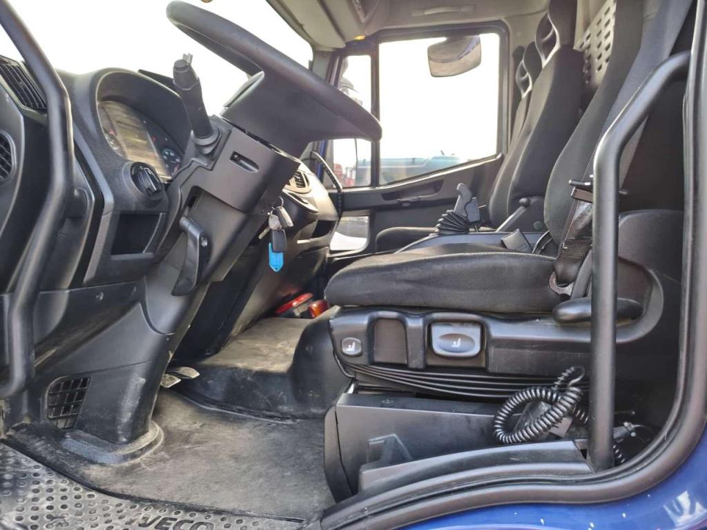 Iveco EUROCARGO CUBE 120-220 Photo 5