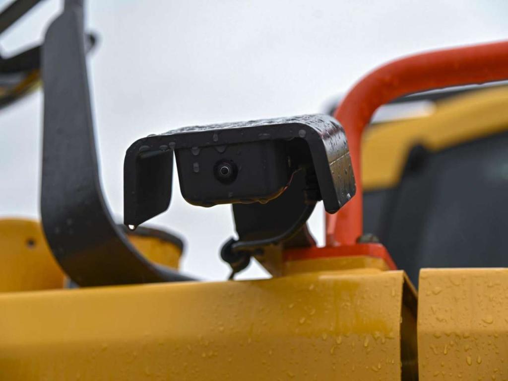 Volvo EC140EL Photo 18