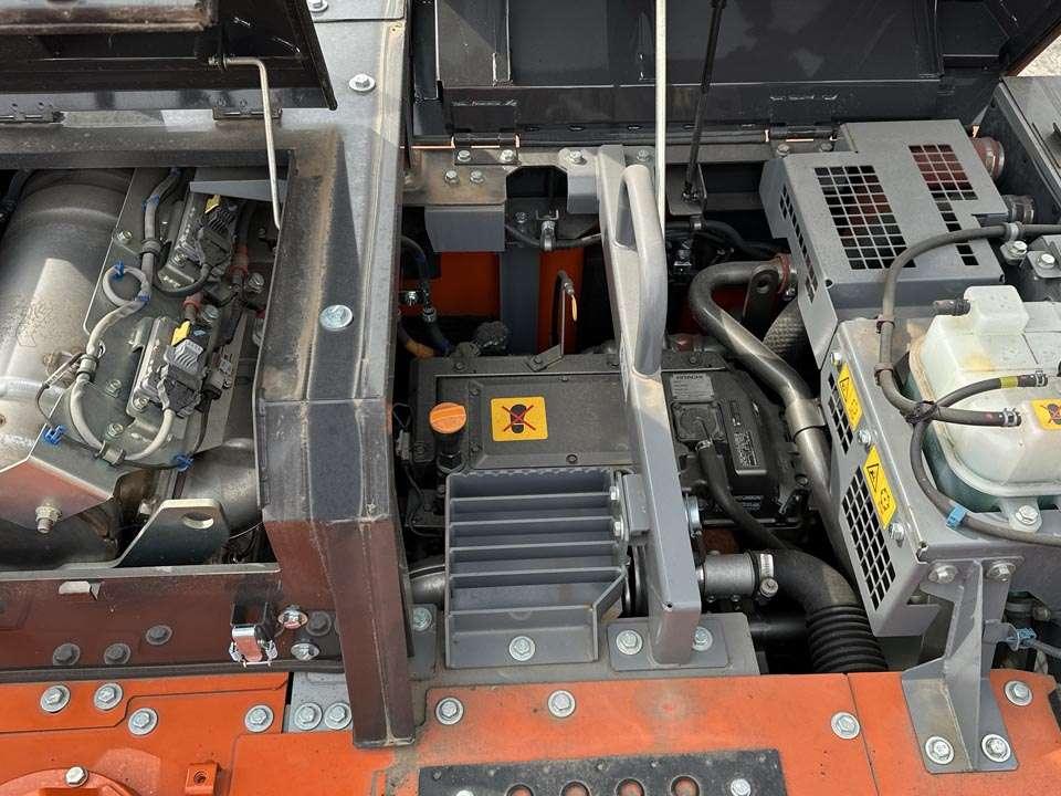 Hitachi ZX180LCN-7 Photo 10